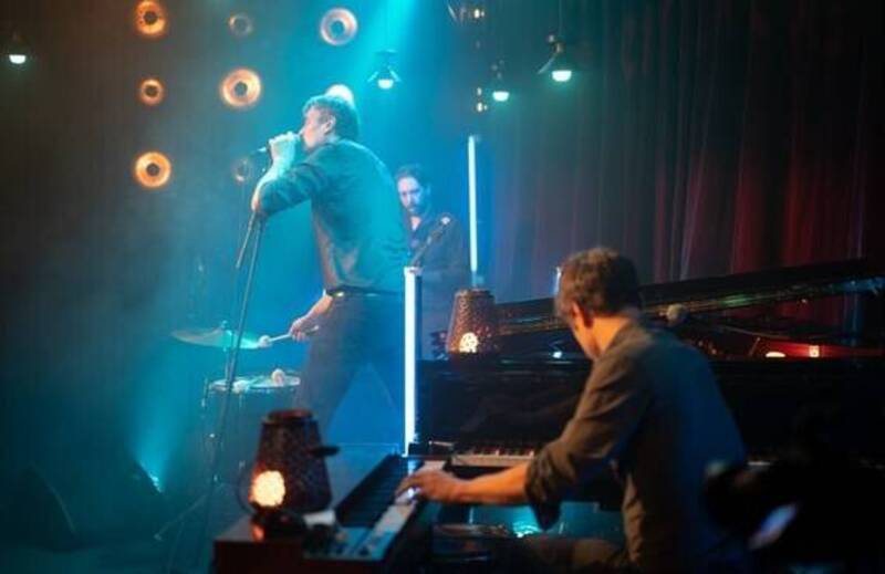 Affiche officielle de Lou Casa chante Barbara et Brel au Théâtre des Arcades de Buc