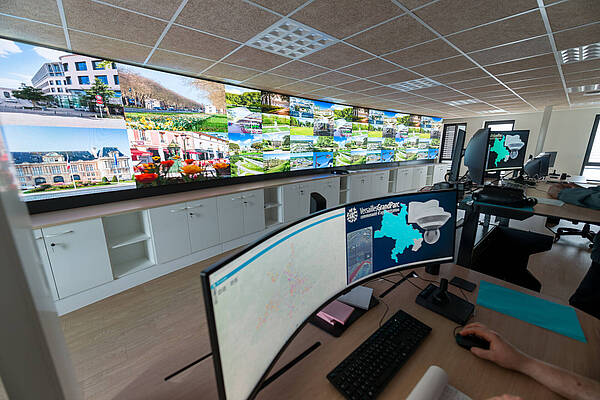 Centre de supervision urbaine de la police municipale de Versailles